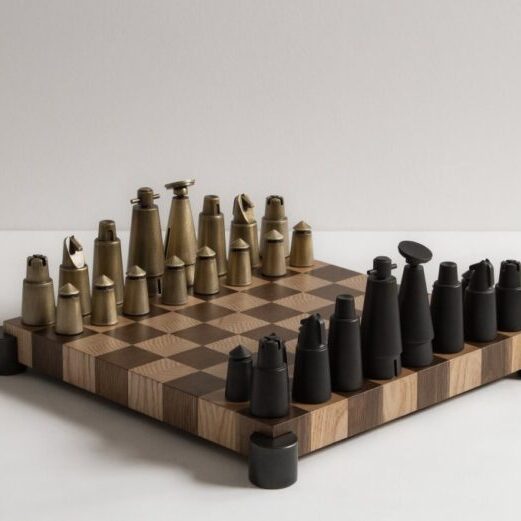 4004-chess-set-1-opted_1652258194_grande.1000x1000-2.jpg